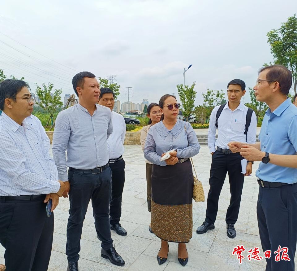 4f323e91ae1f4c9b99c39fcbd3ac1032.jpg 4f323e91ae1f4c9b99c39fcbd3ac1032.jpg