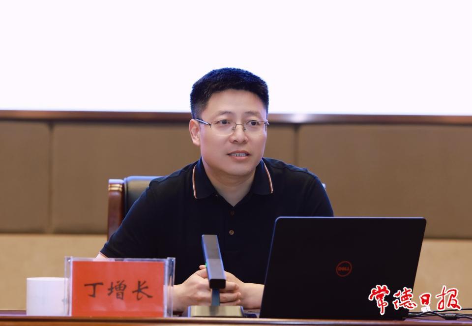 a68120dd758b4064a29cd7ff9ee3fb0b.jpg a68120dd758b4064a29cd7ff9ee3fb0b.jpg