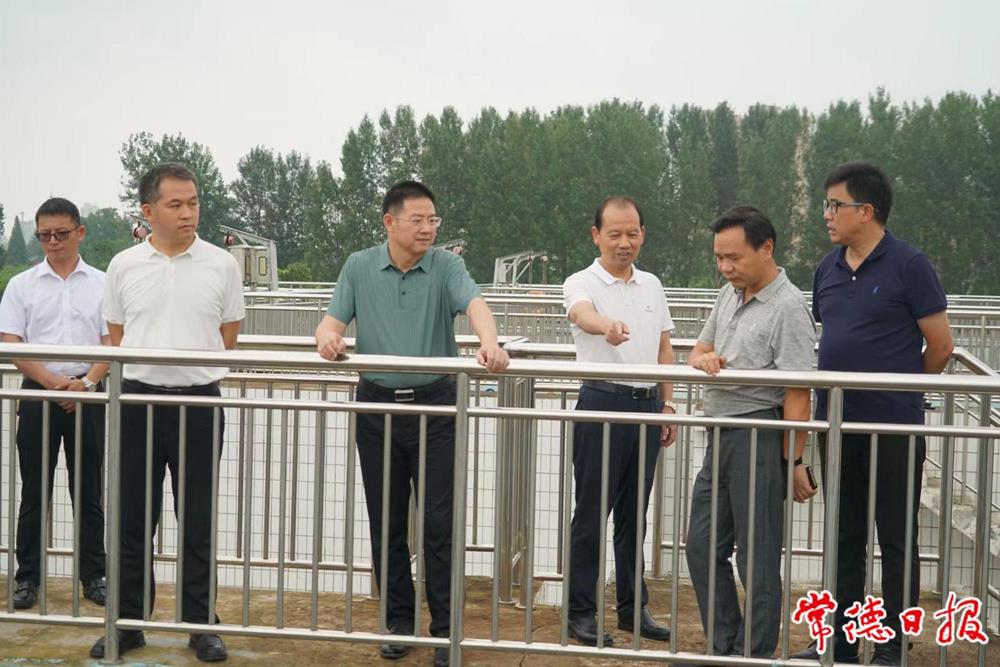 e8b93601685949a695604cb205a04b1a.jpg e8b93601685949a695604cb205a04b1a.jpg