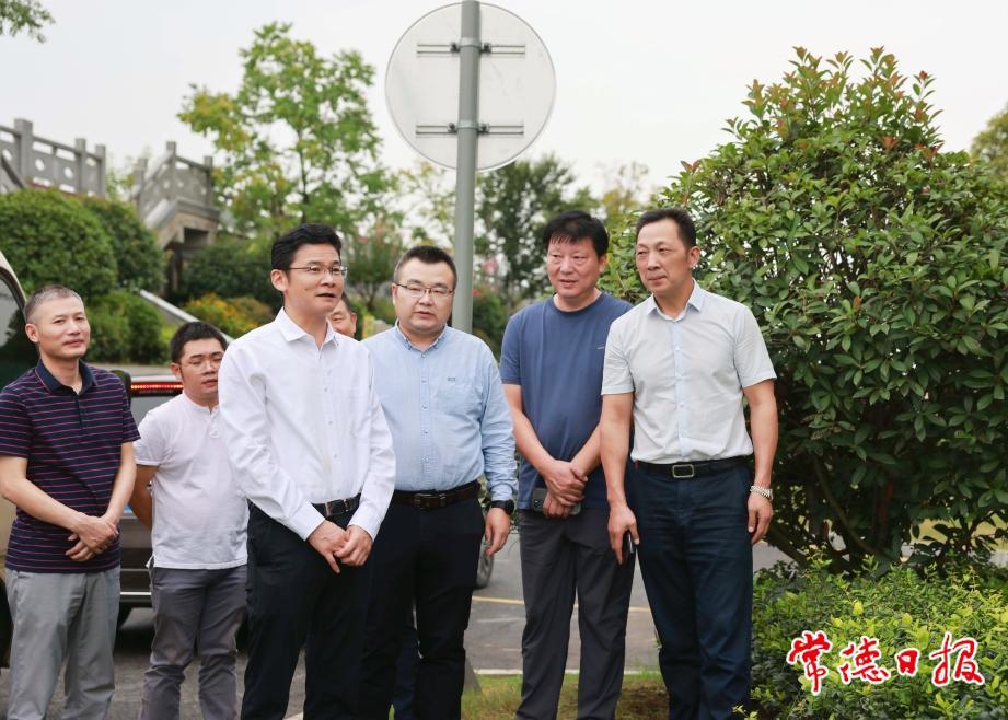 ffe5dc295a6b4450a6b7279d3c4c14f8.jpg ffe5dc295a6b4450a6b7279d3c4c14f8.jpg