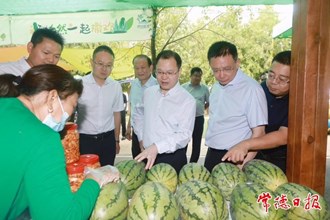 周振宇調(diào)研縣域經(jīng)濟(jì)發(fā)展：突出重點(diǎn) 強(qiáng)化統(tǒng)籌 推動(dòng)縣域經(jīng)濟(jì)高質(zhì)量發(fā)展