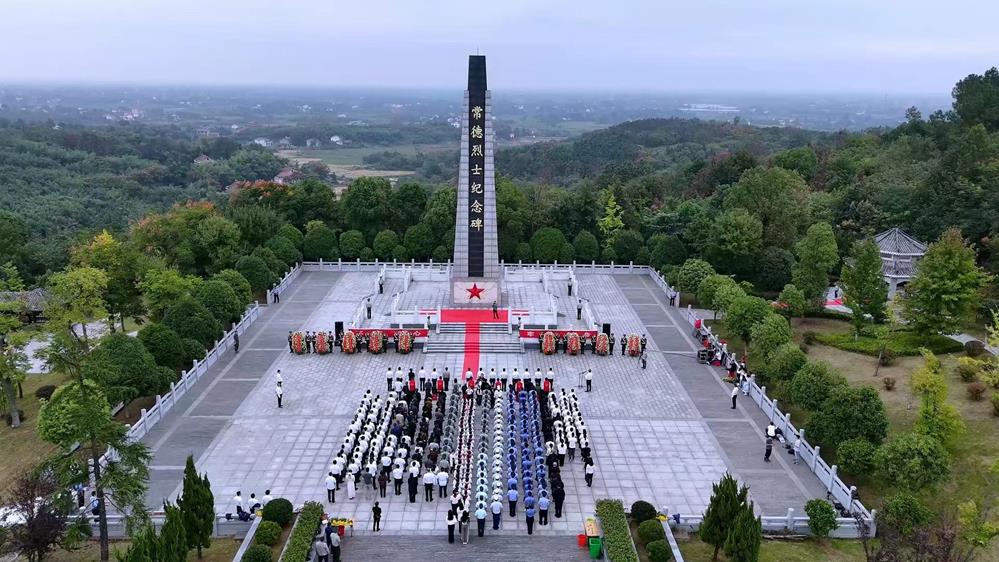 2269e3fee5f14117b82b48ff4708cd28.jpg 2269e3fee5f14117b82b48ff4708cd28.jpg