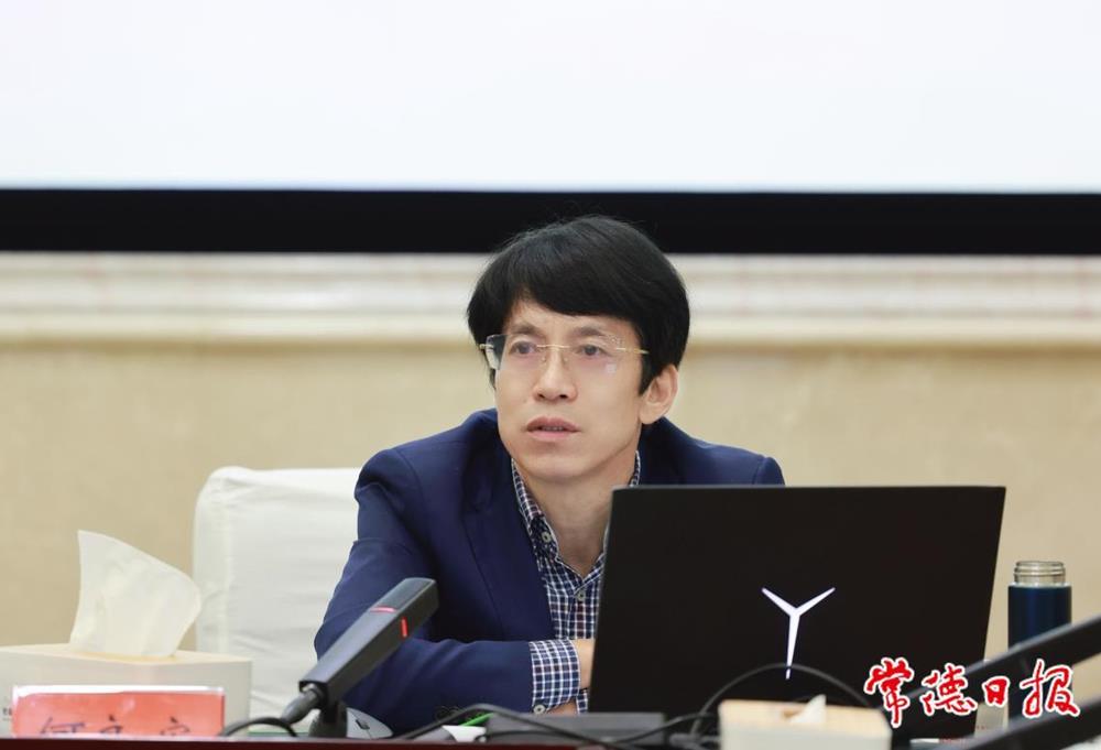 01eeddfb6012412daac1e14aeac98550.jpg 01eeddfb6012412daac1e14aeac98550.jpg