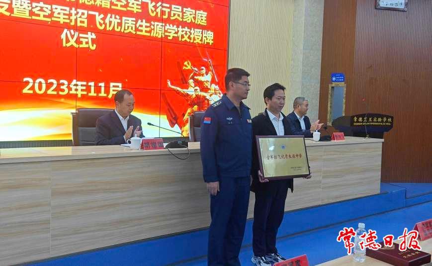 e8d9e5d40fba4eadbf3fee6c0f7105bb.jpeg e8d9e5d40fba4eadbf3fee6c0f7105bb.jpeg