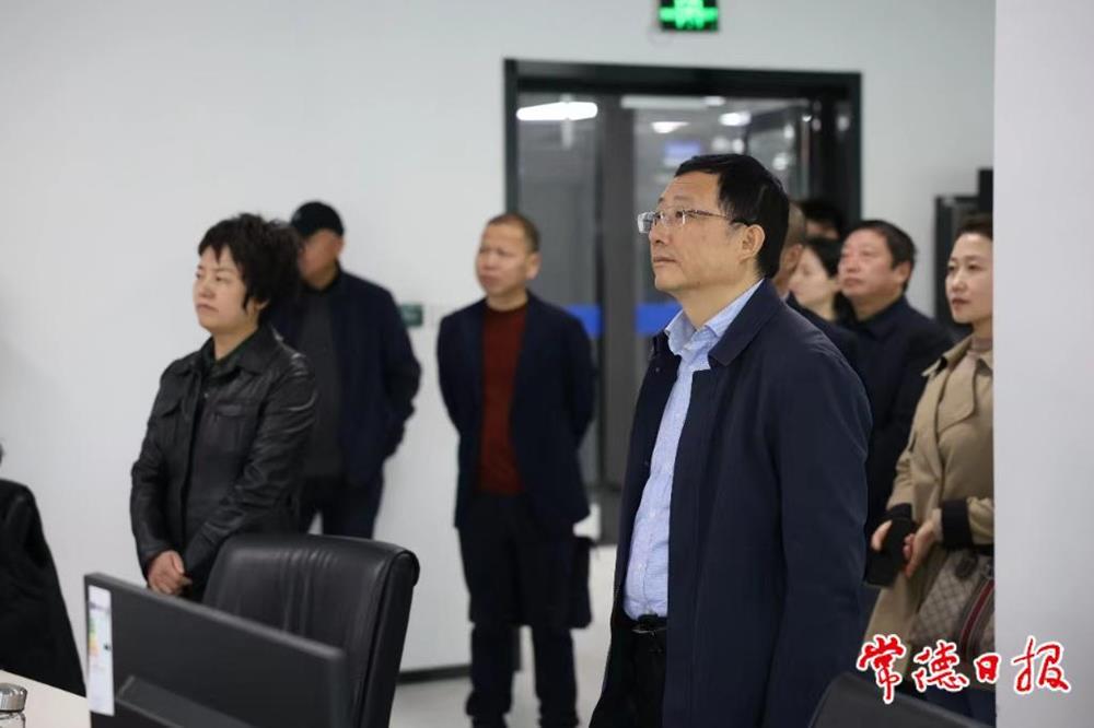 f78cb22541c7496cb6d7b101fb50a5df.jpg f78cb22541c7496cb6d7b101fb50a5df.jpg