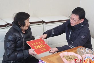 市總工會(huì)開展走訪慰問勞模活動(dòng)