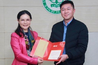 市領(lǐng)導(dǎo)走訪慰問專家人才