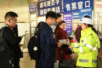 【發(fā)現(xiàn)常德之美·紅綠燈下的守護(hù)】第十二期