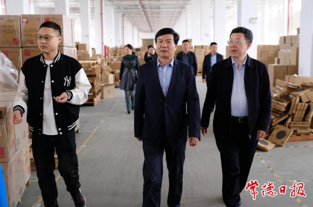 e5ce518f0ba04f8494429beeea283403.jpg e5ce518f0ba04f8494429beeea283403.jpg