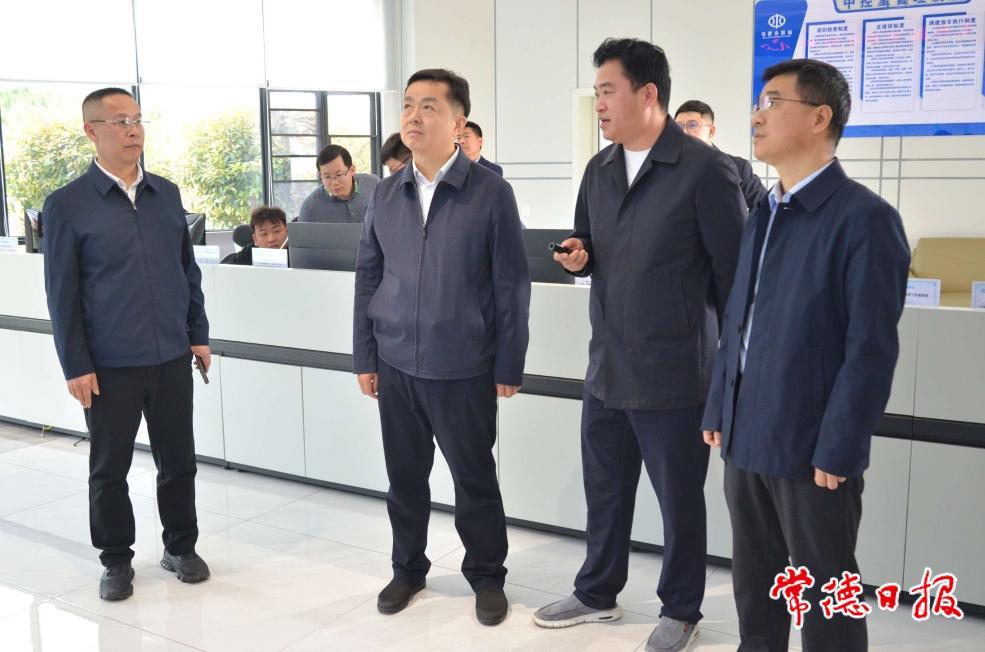 b6e084efdc81425b94a9f1efa741c2f1.jpeg b6e084efdc81425b94a9f1efa741c2f1.jpeg