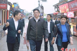 羅毅君在常德河街、港中坪村調(diào)研時強調(diào)：牢記囑托 感恩奮進 奮力開創(chuàng)高質(zhì)量發(fā)展新局面