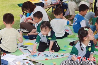 【社會(huì)】武陵區(qū)實(shí)驗(yàn)幼兒園舉行首屆親子風(fēng)箏節(jié)