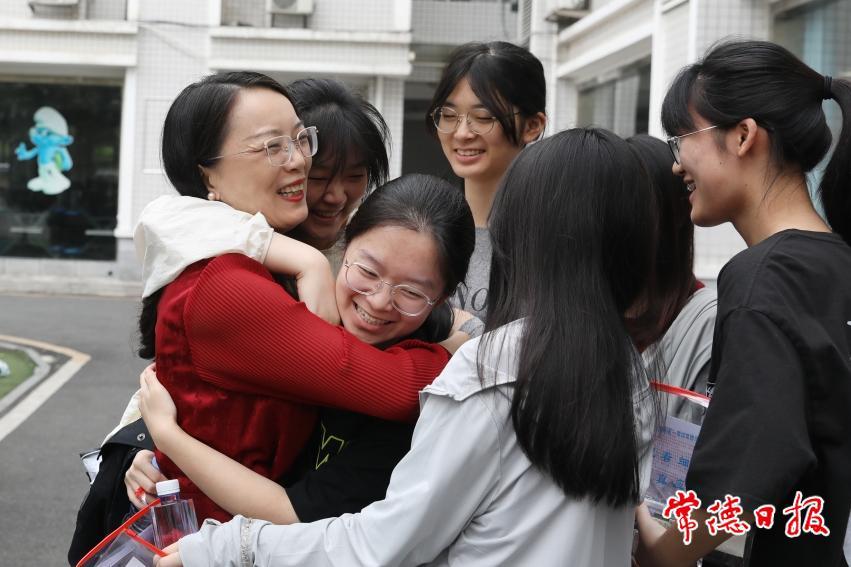 2e5d4f665b83461085e01533c6eb9d1c.jpg 2e5d4f665b83461085e01533c6eb9d1c.jpg