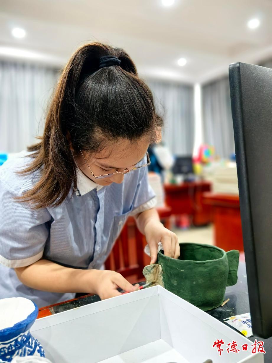 afb9aa6b599e447ea8ea19632a338a70.jpg afb9aa6b599e447ea8ea19632a338a70.jpg