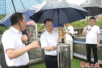 周振宇調(diào)研督導(dǎo)防汛備汛工作