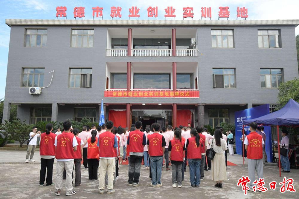 e813472281a848c0951e9f7a70eab7e4.jpeg e813472281a848c0951e9f7a70eab7e4.jpeg