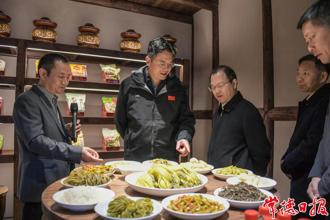 羅毅君在全市產(chǎn)業(yè)項目建設流動現(xiàn)場會上強調(diào)：全力抓產(chǎn)業(yè)上項目拼經(jīng)濟 加快構建現(xiàn)代化產(chǎn)業(yè)體系