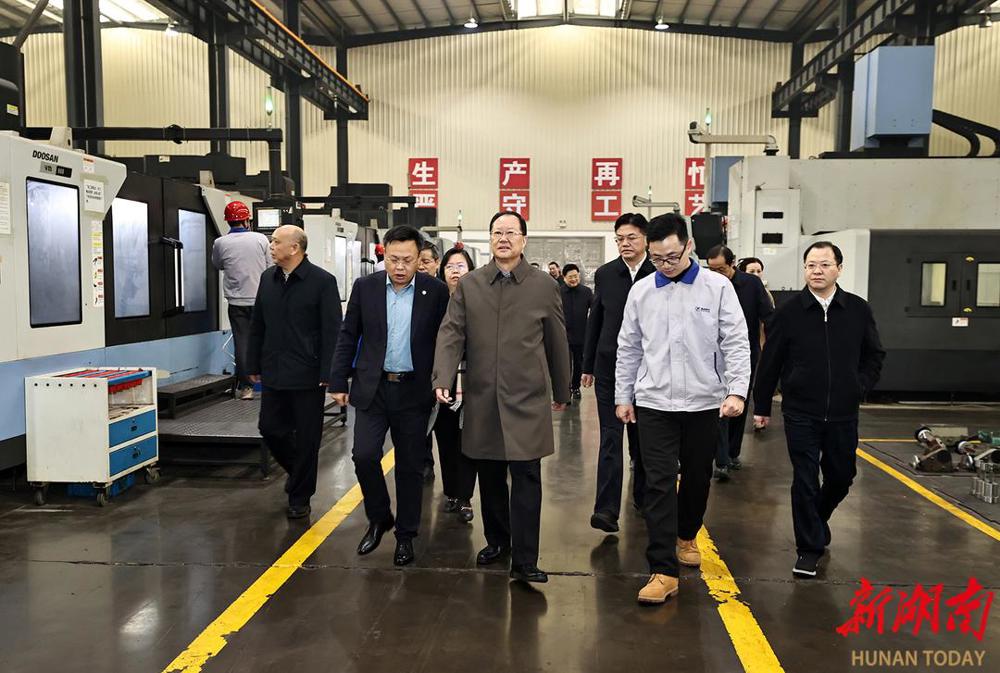 毛偉明在高創(chuàng)翔宇科技調(diào)研