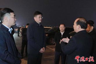 羅毅君周振宇帶隊調(diào)研市城區(qū)春節(jié)亮化和煙花爆竹管控工作