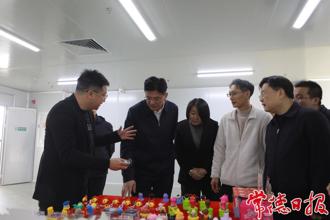 羅毅君調(diào)研產(chǎn)業(yè)項(xiàng)目復(fù)工復(fù)產(chǎn)工作 全力以赴抓項(xiàng)目穩(wěn)生產(chǎn)促發(fā)展 奮力實(shí)現(xiàn)一季度“開門紅”