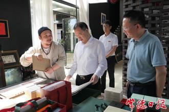 周振宇調(diào)研在常高校大學(xué)生創(chuàng)業(yè)情況時(shí)強(qiáng)調(diào)：加強(qiáng)引導(dǎo)扶持 為大學(xué)生創(chuàng)業(yè)者提供有力支撐