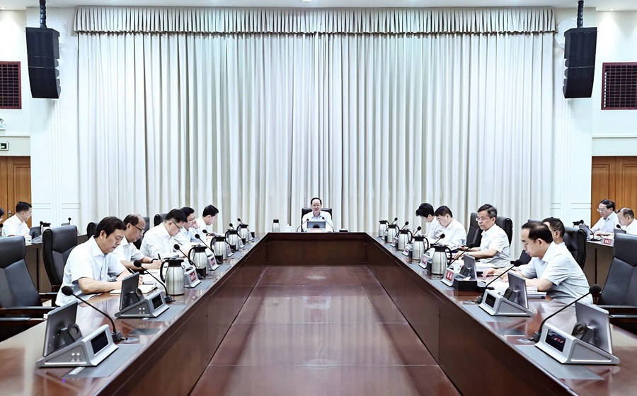 94170826ca3b47bf9b2ab1dd3d9a0b7c