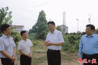 羅毅君在武陵區(qū)蘆荻山鄉(xiāng)調(diào)研督導(dǎo)時(shí)強(qiáng)調(diào)：切實(shí)把好事、實(shí)事辦到群眾心坎上