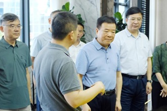 陳飛率隊來常開展執(zhí)法檢查和專題調研