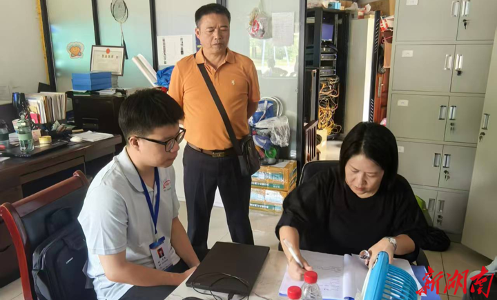 漢壽縣：上門代辦化解證照逾期風(fēng)險(xiǎn)