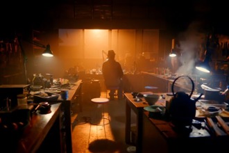 《修補(bǔ)時(shí)光 傳承永恒》 傳承非遺技藝 守護(hù)中華匠心